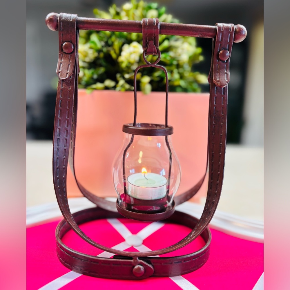 Vintage Farm Style Metal Hanging Candle Holder. The tea candle included.